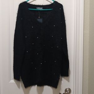 Sosandar black v-neck sweater